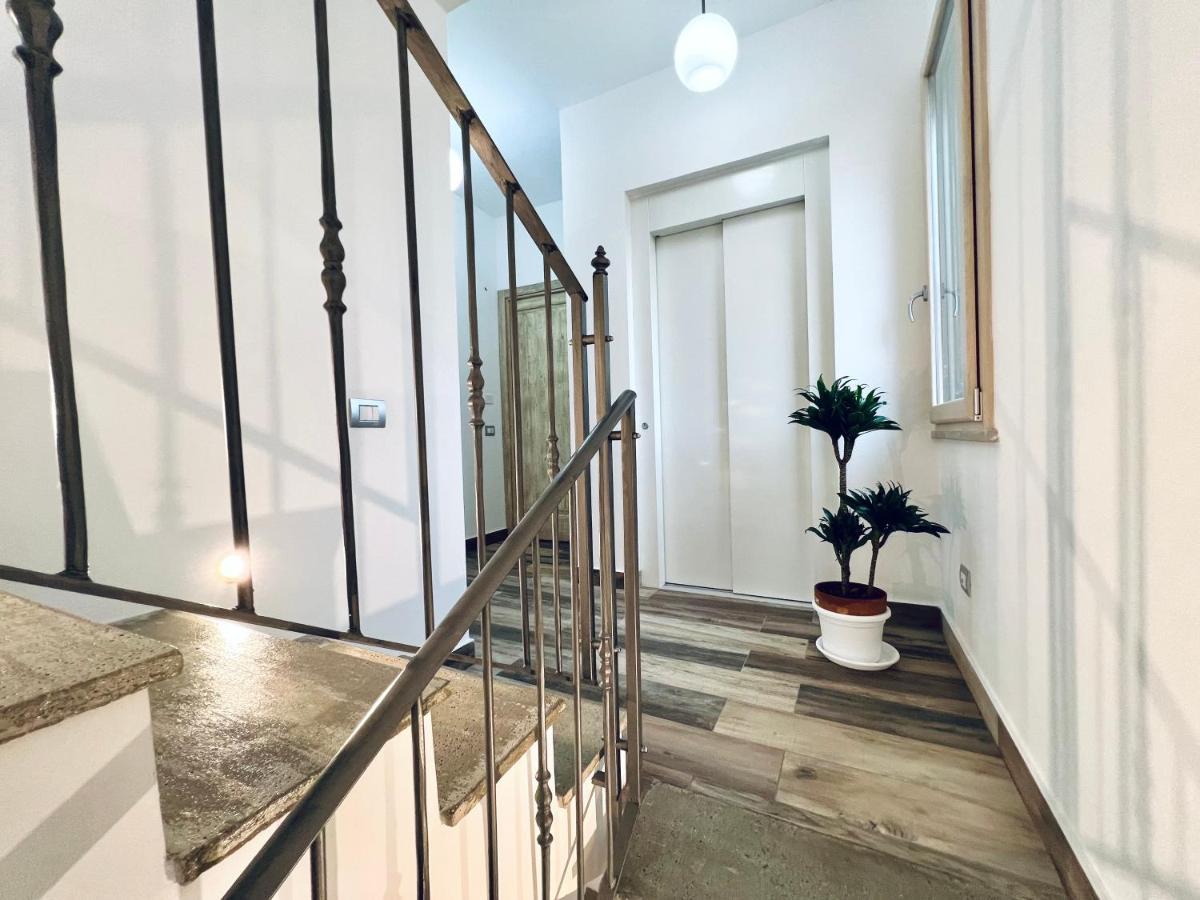 Casa Di Ivana Carini Eksteriør bilde