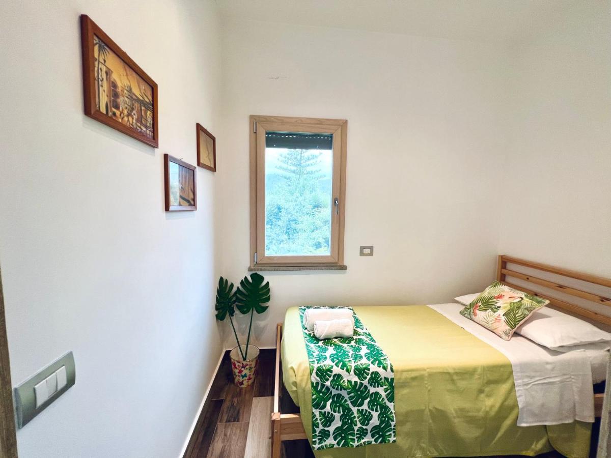 Casa Di Ivana Carini Eksteriør bilde