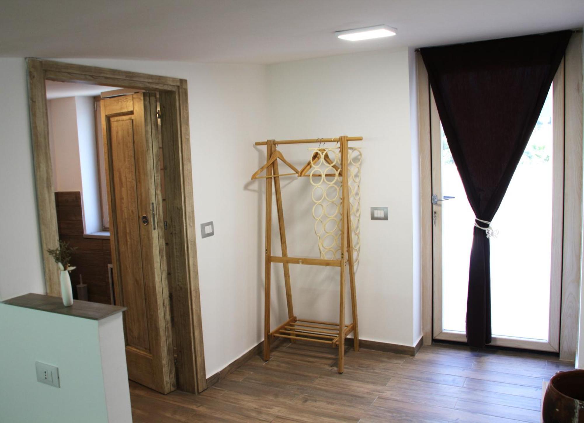 Casa Di Ivana Carini Eksteriør bilde